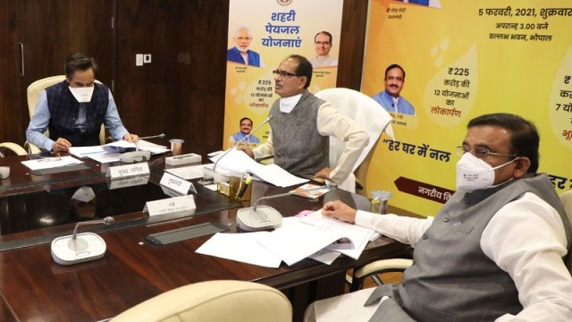 Plans should be completed on time, ensure good quality and do restoration work simultaneously