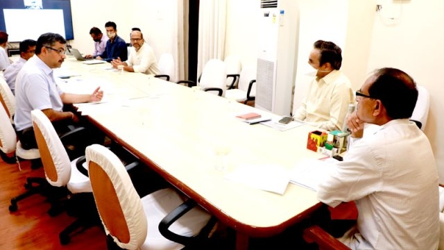 CM Chouhan directs to boost capacity of Khandwas water supply schemes
