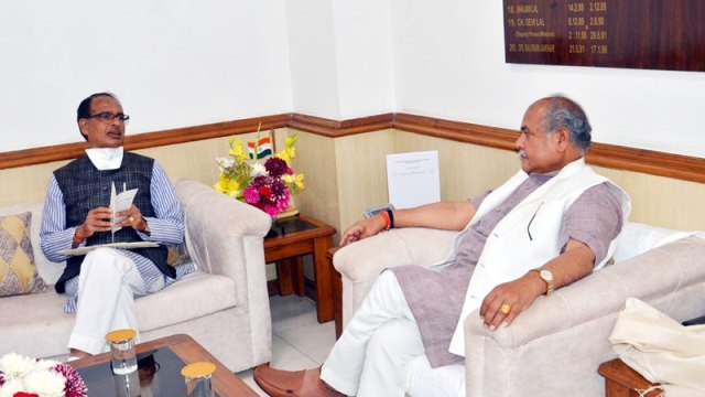 CM  Chouhan meets Union Agriculture Minister  Tomar