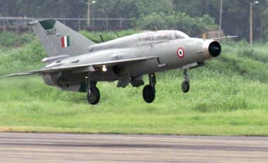 Aircraft crashes in Gwalior, Pilot loses life