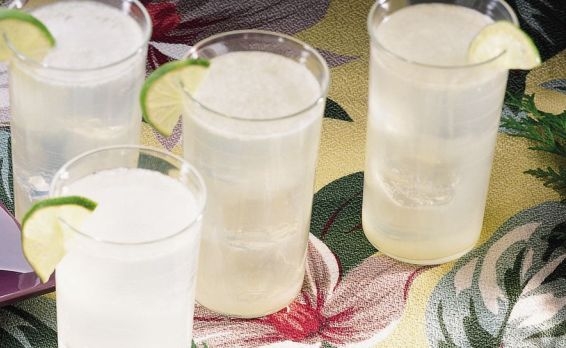 Bathtub Gin Fizz
