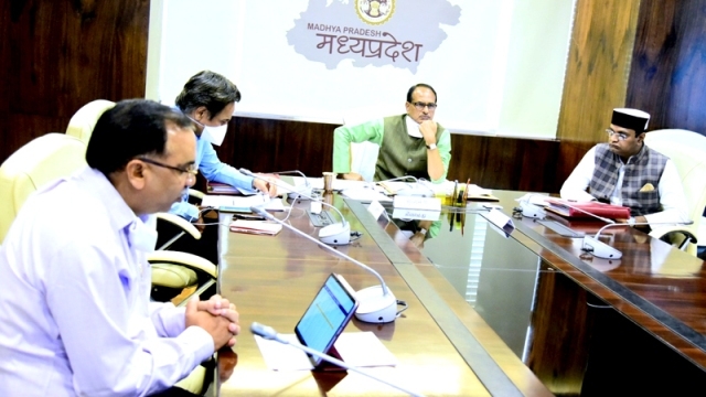 Holi must be limited to our homes in view of rising cases of Corona: CM Chouhan
