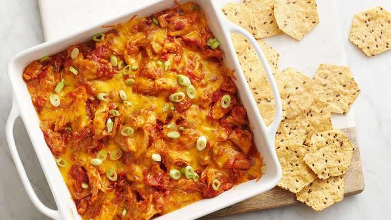 Cheesy Chicken Tinga Dip 