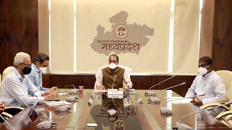 Vaccination effective way to curb corona: CM Chouhan