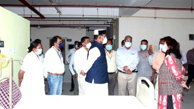 Medical Education Minister Sarang inspects arrangements at Hamidia