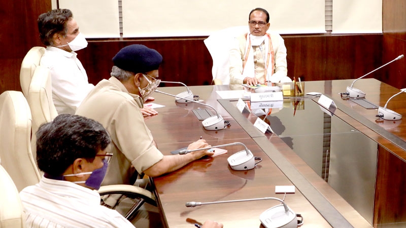 CM Chouhan will take to the streets to appeal people to wear masks