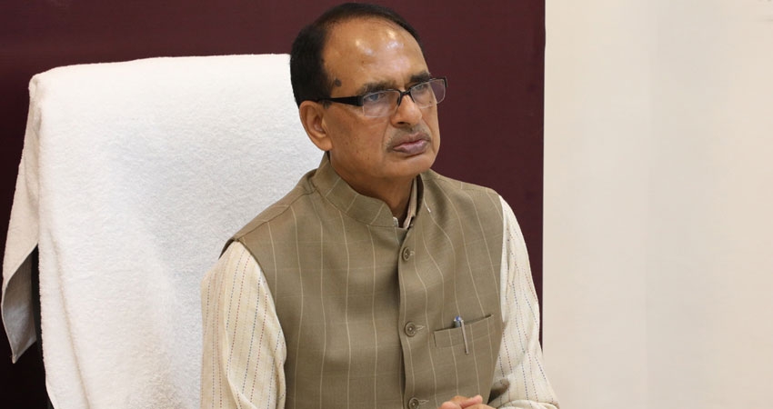 Panchayat representatives to be commanders of Corona war at village level: CM Chouhan
