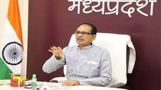 CM shares the grief of the children and encourages them for the life ahead