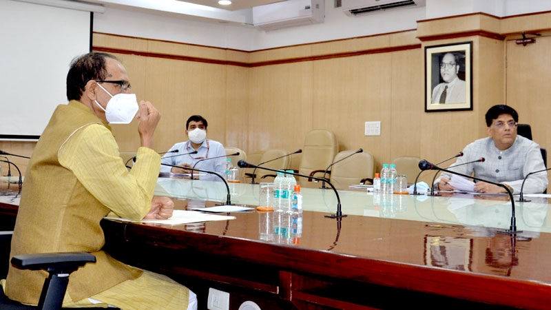 Chief Minister Chouhan calls on Union Minister Piyush Goyal