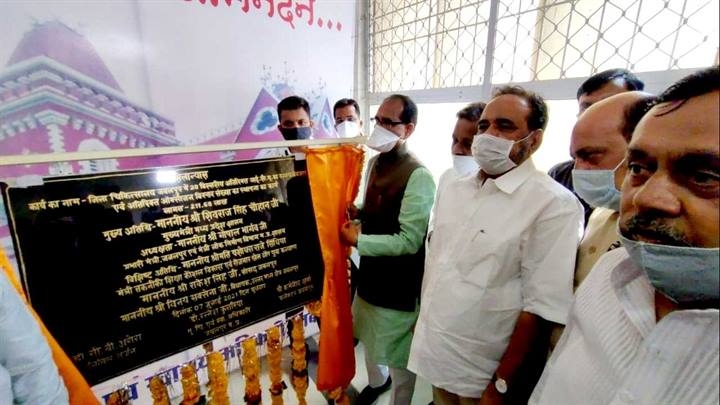 We are fully prepared to deal with the third wave of Corona: CM Chouhan