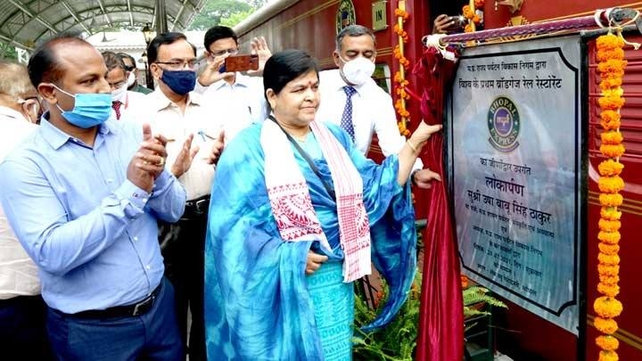 Minister Sushri Thakur inaugurated Bhopal Express, Rail Coach Restaurant after renovation
