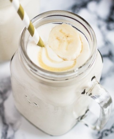 Banana Breakfast Smoothie