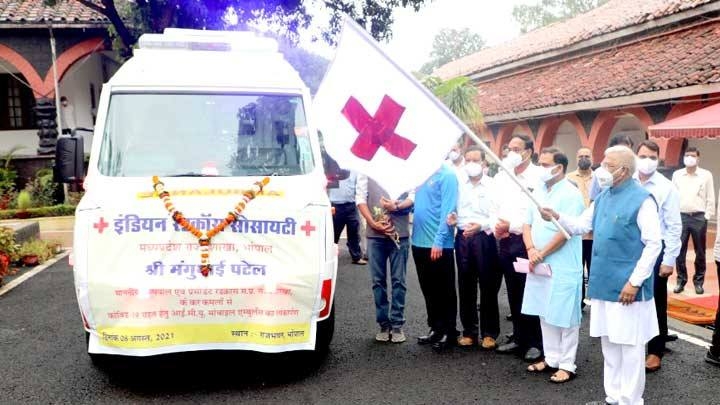 Governor Mangubhai Patel dedicates Red Cross Ambulance