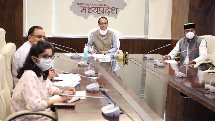 I salute Dewas for its awareness towards Corona: CM Chouhan