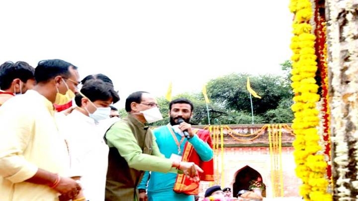 Emotional event organized at the tomb of Peshwa Bajirao