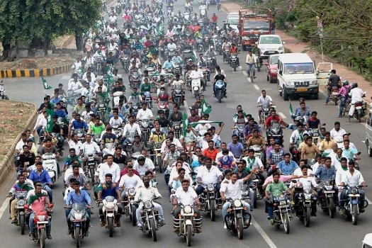 Bike rally to protest felling of trees in north Bengal