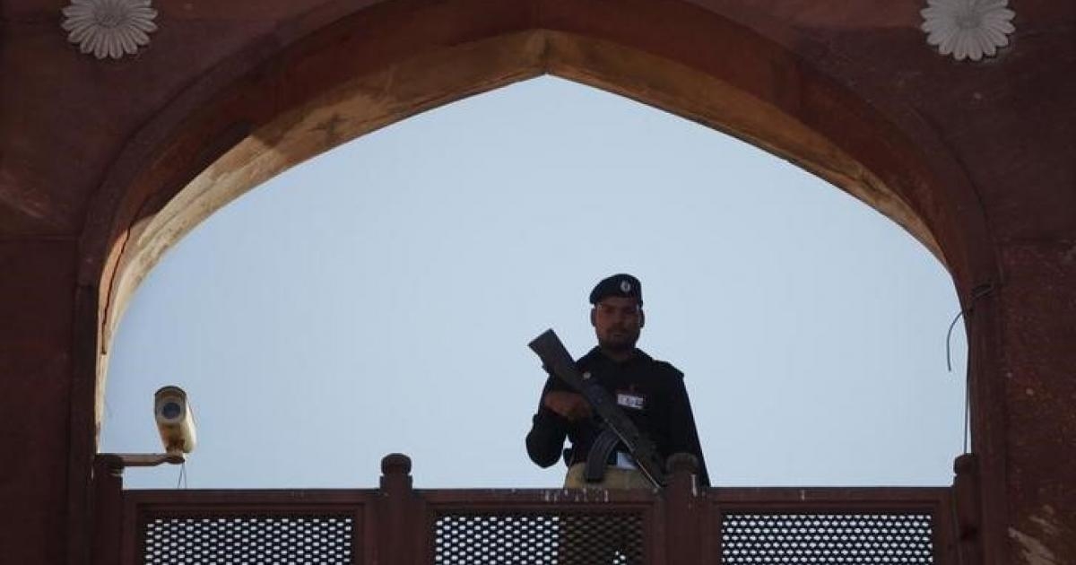  Pakistan needs more policewomen, pleads daily 