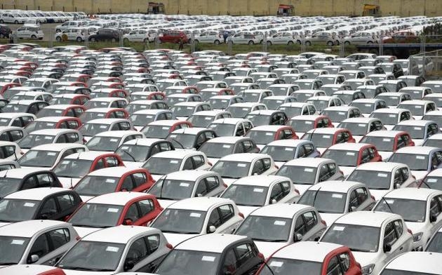  Car, two-wheeler makers drive sales growth in April (Roundup) 