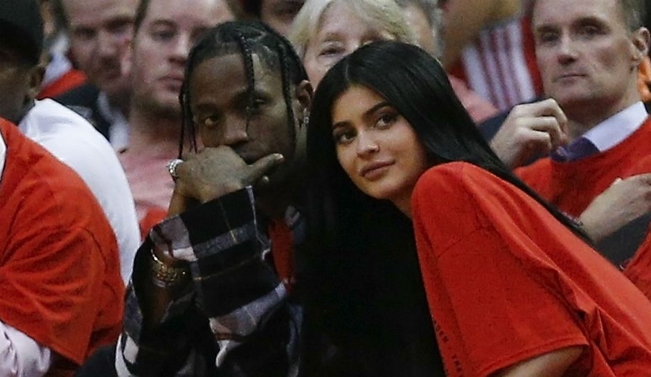  Kylie Jenner, Travis Scott get intimate 