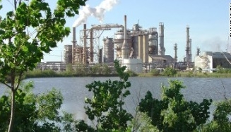  Saudis take 100% control of America s largest oil refinery 