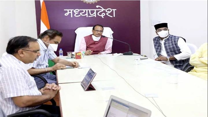 100 pc vaccination of first dose should be completed by September 26: CM Chouhan