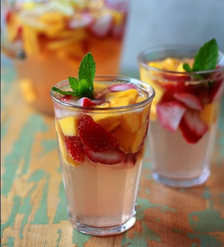 White Strawberry-Mango Sangria