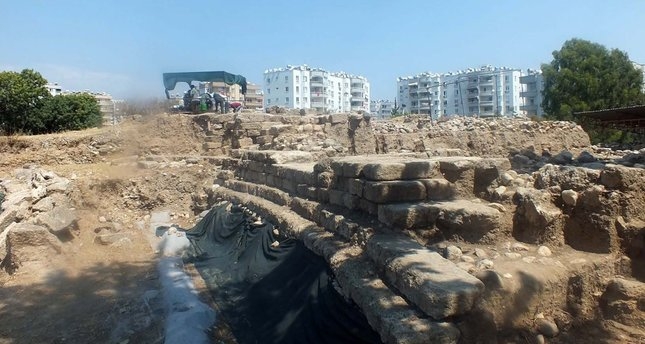  Ancient Roman temple unearthed in Turkey 