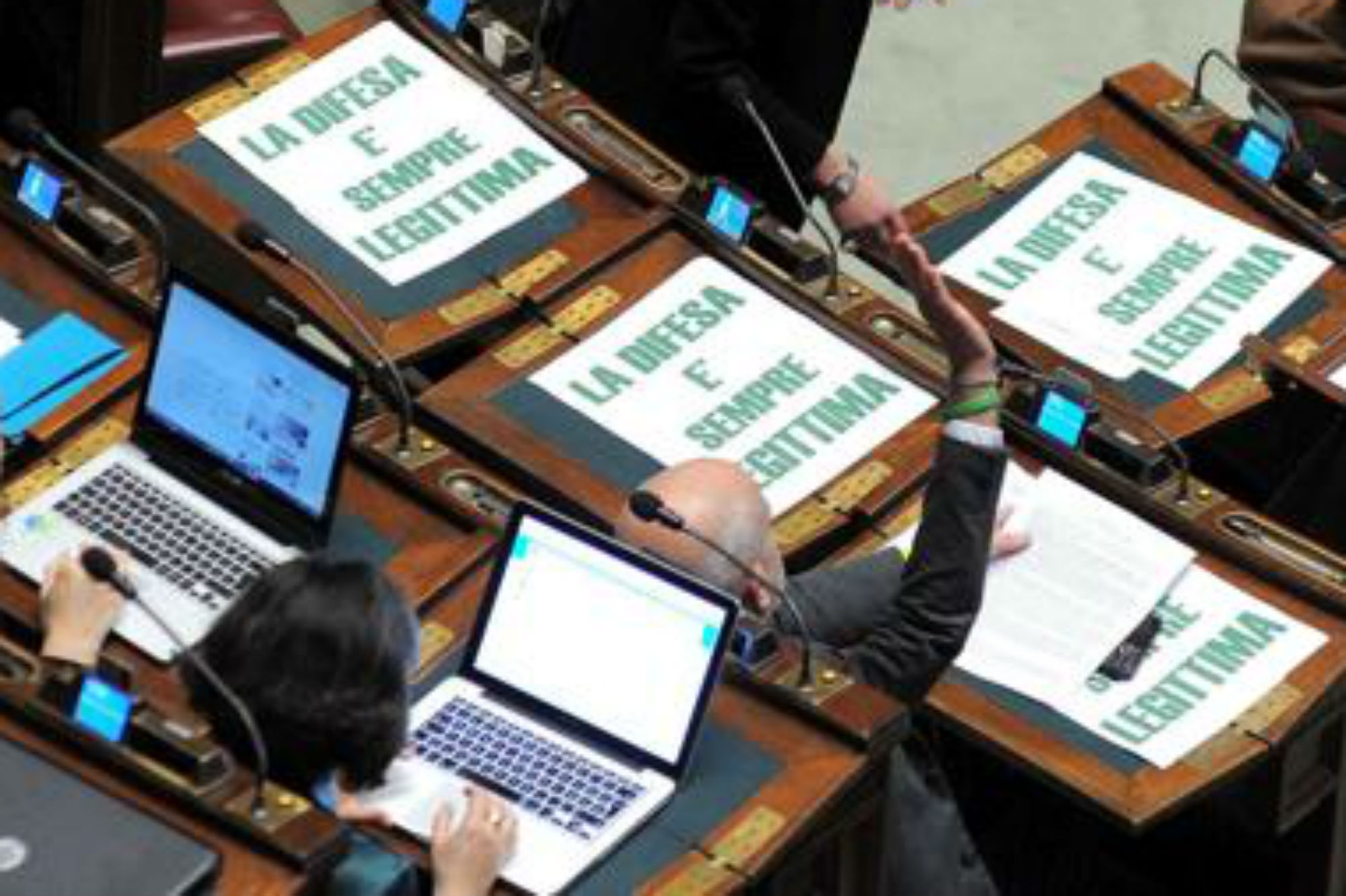  Italian MPs back legitimate self-defence law 