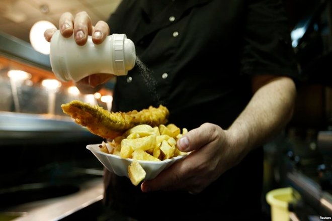  Too much salt in teenage ups risk of stroke later 