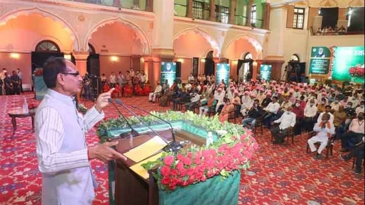Adequate power supply for irrigation to farmers will be ensured: CM Chouhan
