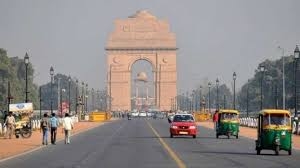  Hot Saturday in Delhi, Sunday to be as hot but cloudy 