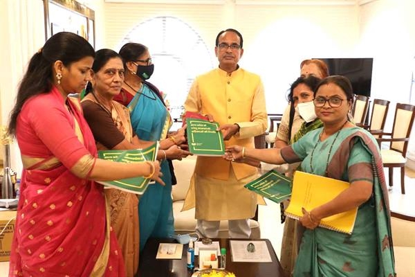 Delegation of Mahila Samanwaya met Chief Minister Chouhan
