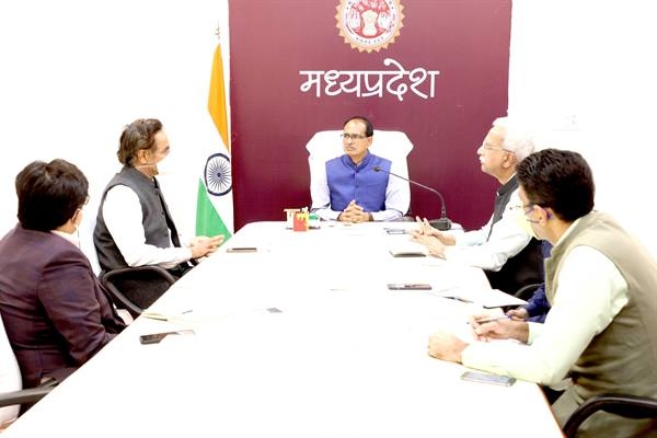 Naxalite act is cowardly : Chief Minister Chouhan