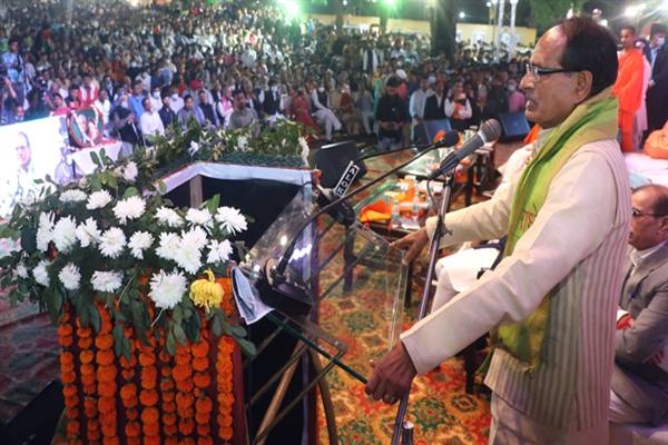 Memory of Late Kailash Narayan Sarang will always be kept alive: Chief Minister Chouhan