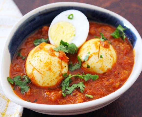 Saoji Egg Curry 
