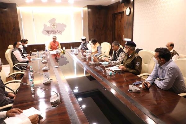 Concerned about Corona positive cases in Bhopal, CM Chouhan calls emergency meeting in Mantralaya