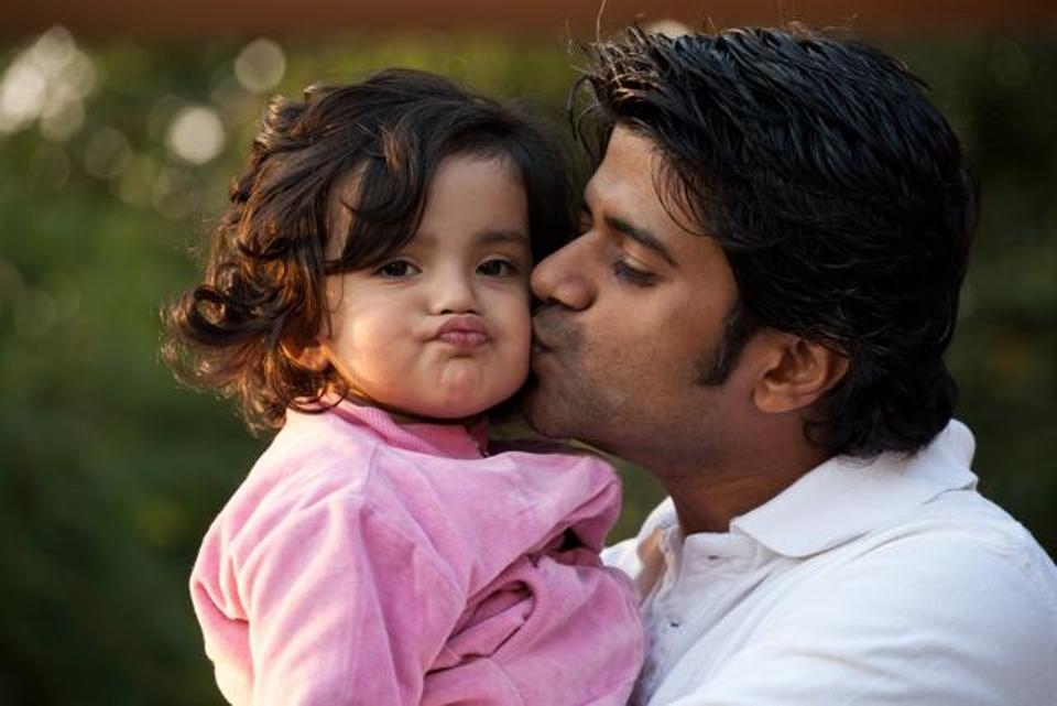  Fathers  active involvement can boost baby s mental skills 