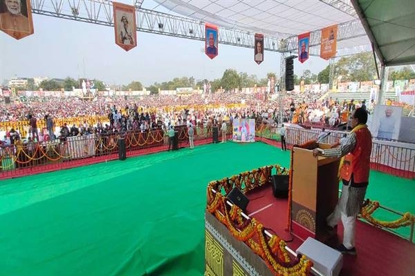 New doors of development of tribal brothers are being opened in the state through many schemes - Governor Patel