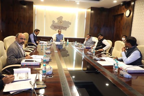 Review continuously for the planned development of cities - CM Chouhan