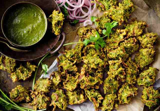 Hari Matar Ke Pakode - Green Pea Fritters
