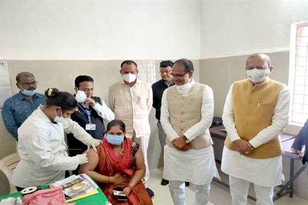 Immunization required to prevent covid: CM Chouhan