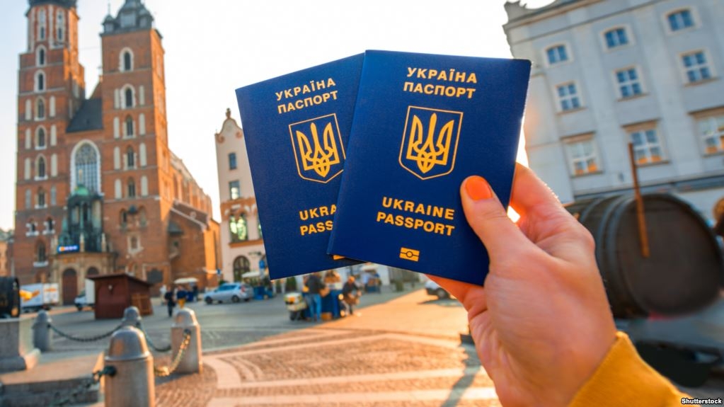  EU approves visa-free travel for Ukrainian citizens 