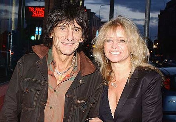  Ronnie Wood saw UFO on holiday 