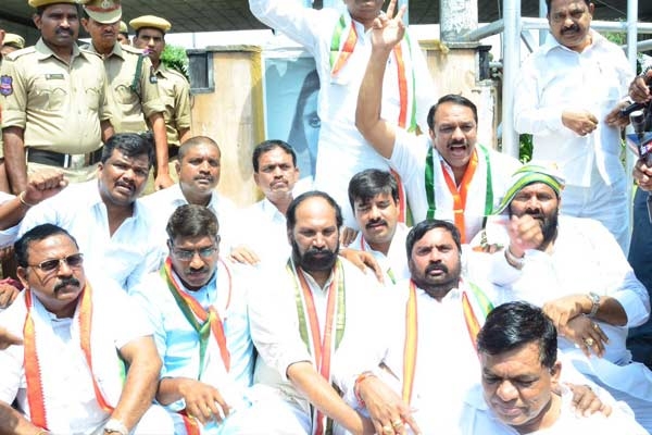  Telangana opposition protest shifting of  Dharna Chowk  