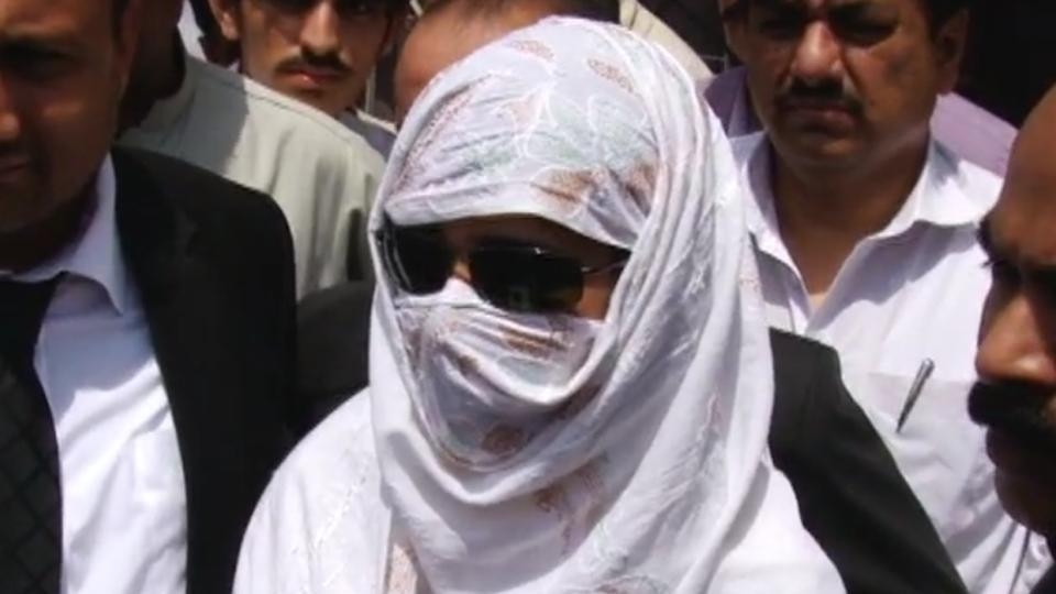  Indian woman in Pakistan seeks security for journey back home (lead) 