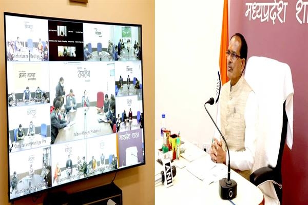 Vaccination of children of 15 to 18 years should be done on war footing : Chief Minister Chouhan