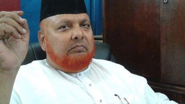  Senior Muslim cleric in Kolkata removes red beacon 