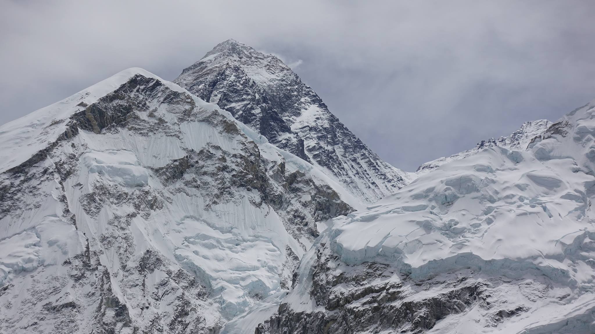  14 set foot on Everest as first team of 2017 from Nepal side 
