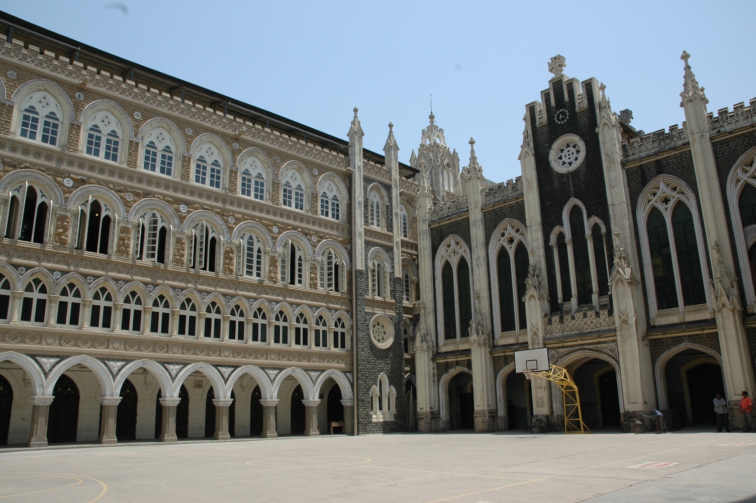  St. Xavier s to go 100 per cent cashless 