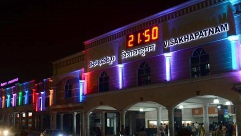  Vishakhapatnam cleanest railway station, Darbhanga dirtiest 